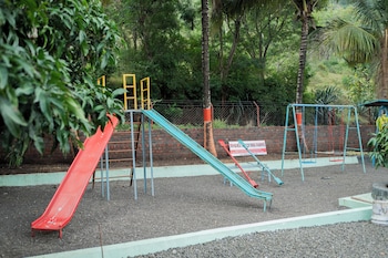 Ambika Hills Resort,,2 star