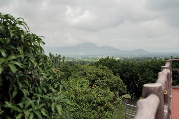 ambika hills resort