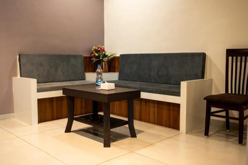 ambika hills resort