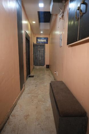 radhey krishna paying guest house