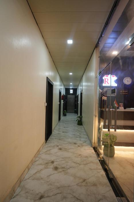 radhey krishna paying guest house