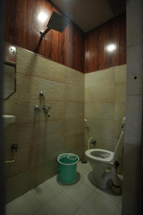 radhey krishna paying guest house