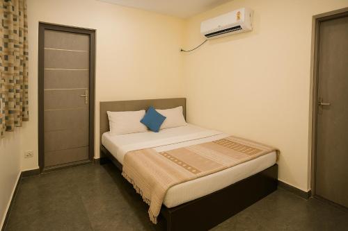 radhey krishna paying guest house