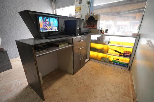 radhey krishna paying guest house