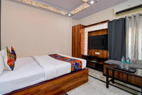 via rajdanga retreat