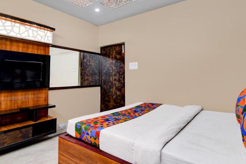 via rajdanga retreat