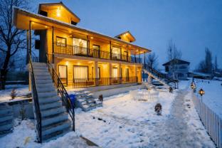 jade river resort by defoy