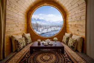 jade river resort by defoy
