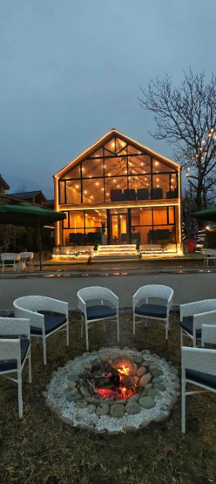 jade river resort by defoy