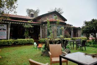 woodlands resorts