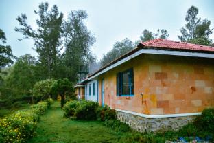 woodlands resorts