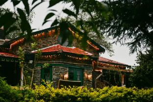 woodlands resorts