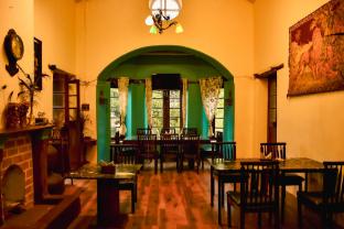 woodlands resorts