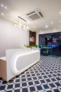 miran hotel and suites mathura road