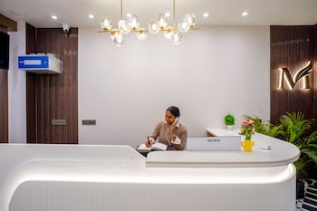 miran hotel and suites mathura road