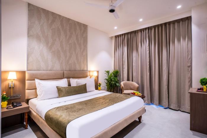 miran hotel and suites mathura road