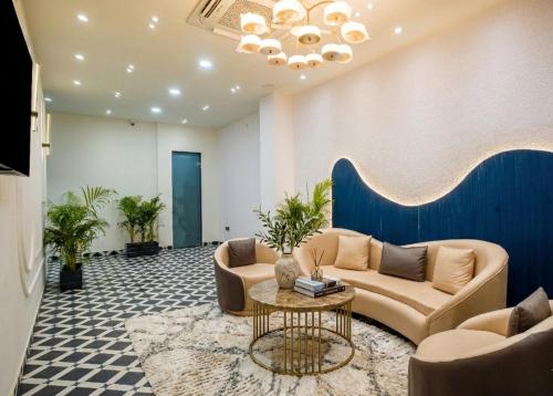 miran hotel and suites mathura road