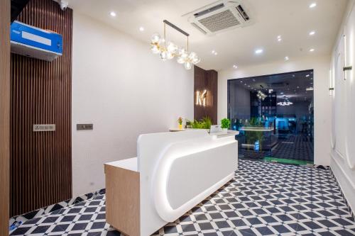 miran hotel and suites mathura road