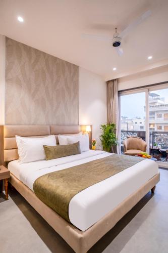 miran hotel and suites mathura road