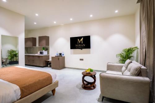 miran hotel and suites mathura road