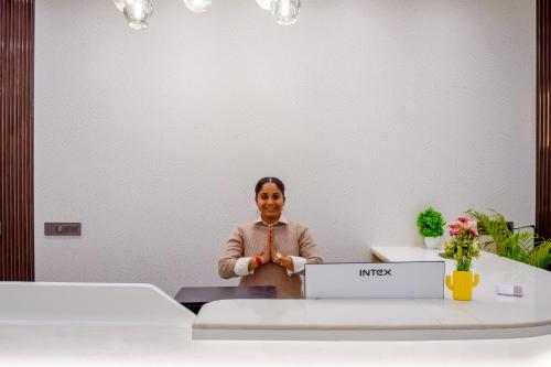 miran hotel and suites mathura road