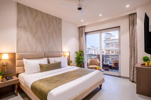 miran hotel and suites mathura road