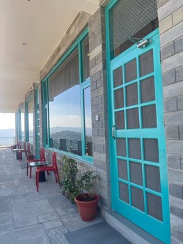 Kasar Escape,,2 star