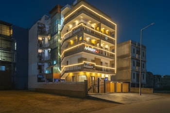 hotel admire inn sec 44 by aspl