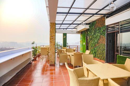 hotel admire inn sec 44 by aspl