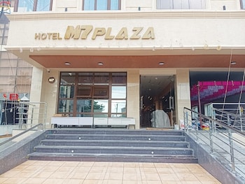 Hotel M7 Plaza,,3 star