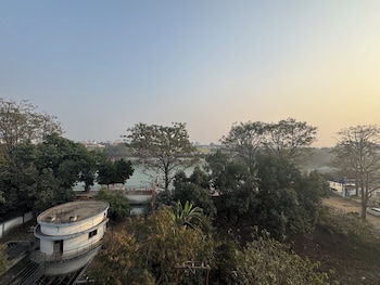 hotel suraj by t and m hotels