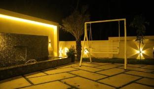 skyscape wayanad lux pool resort