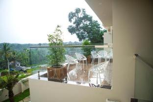 skyscape wayanad lux pool resort