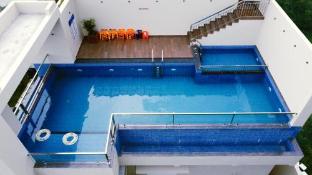 skyscape wayanad lux pool resort