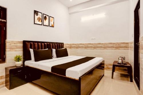 Hotel Hardik Palace ,,5 star