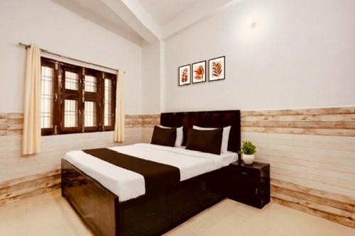 Hotel Hardik Palace ,,5 star