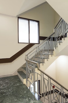 The Ambient Suite,,2 star