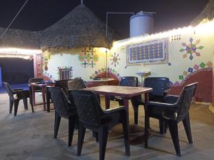white desert homestay
