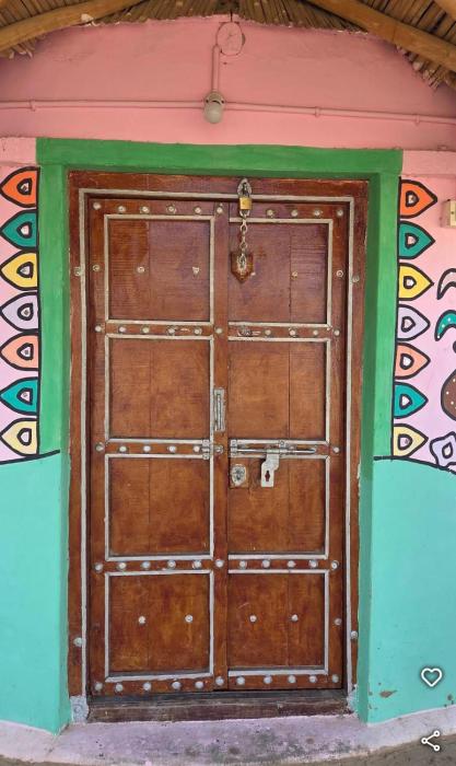 white desert homestay