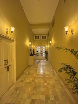 Surya Niwas Boutique Hotel & Garden,,3 star