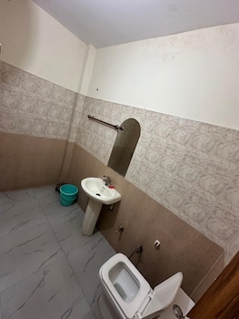 Hotel Kargil,,3 star