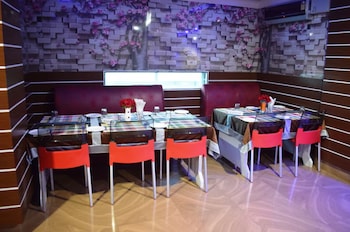 hotel midway madhepura