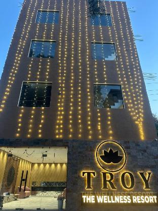 troy resorts and wellness