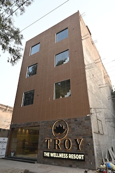 Troy Resorts And Wellness,,2 star