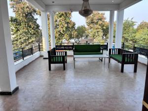 r d palace and resort