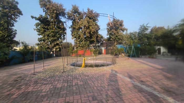 r d palace and resort