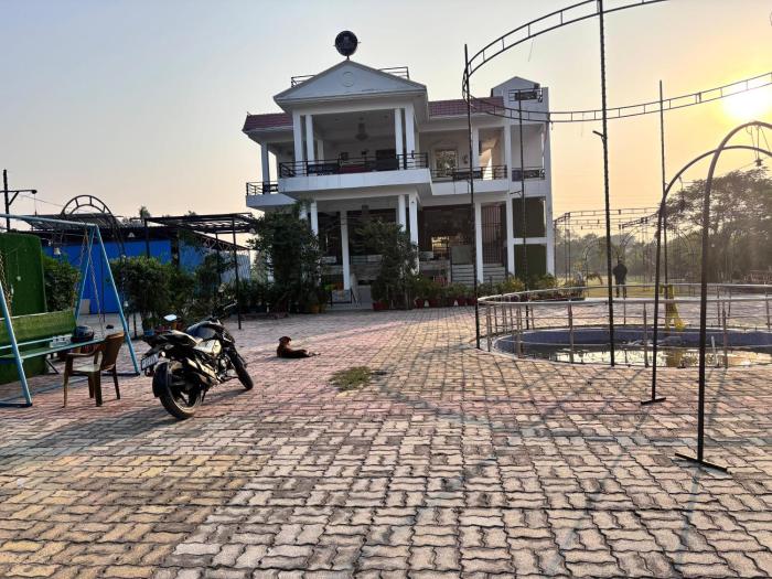 r d palace and resort