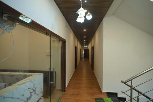 hotel tricon residency