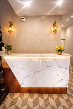 Hotel Maa Annpurna Palace,,2 star