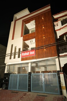hotel rahul inn